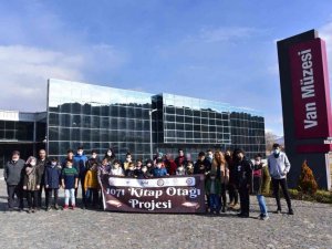 Ahlatlı öğrenciler Van’ı gezdi