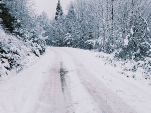 Küre Dağlarında kar yağışı etkili oldu