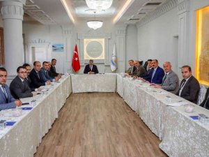 Vali Bilmez, ilçe belediye başkanlarıyla bir araya geldi