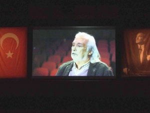 Müjdat Gezen belgeseli İzmir’de izleyiciyle buluştu