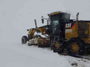 Muş’ta 117 köy yolu ulaşıma açıldı