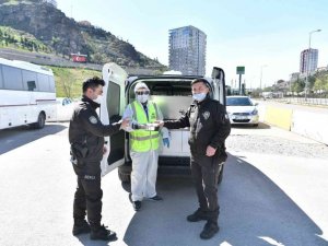Mamak Belediyesi 1 yılda 773 bin bardak çorba dağıttı