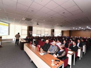 Pursaklar Belediyesi personeline etkili iletişim semineri