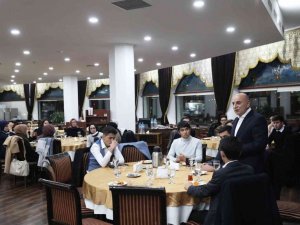 Başkan Altınok, hukuk öğrencileriyle buluştu