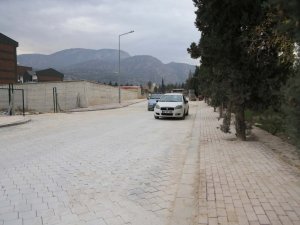 Mahallelere kilit parke çalışmaları devam ediyor