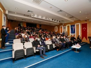 Bayburt’ta Covid-19 ve korunma yollarına yönelik konferans verildi