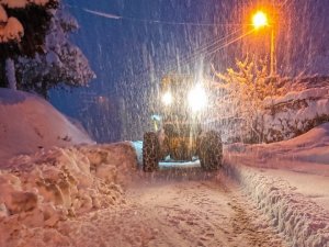 Kahramanmaraş’ta kar kalınlığı 1 metreye ulaştı