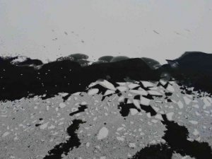 Hava sıcaklığı eksi 16 dereceleri gördü, Beyşehir Gölü kıyıları kısmen dondu