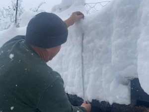 Bartın’da kar kalınlığı 78 santimetreye ulaştı