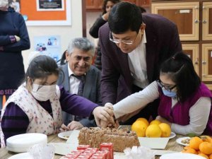 Başkan Özcan özel öğrencilerle Yerli Malı Haftası’nı kutladı