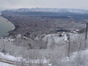 Ordu’da kar güzelliği: Boztepe gelinliğini giydi