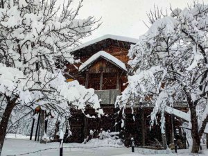 Sakin Şehir Şavşat’dan kartpostallık kar manzaraları