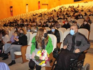 Engelli vatandaşlar tiyatro ile buluştu