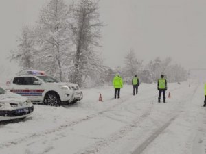 Kastamonu’da sahil bölgesinde kar yağışı etkisini sürdürüyor