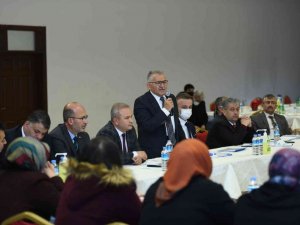 Başkan Büyükkılıç 22 günde 13 ilçede 533 muhtar ile görüştü