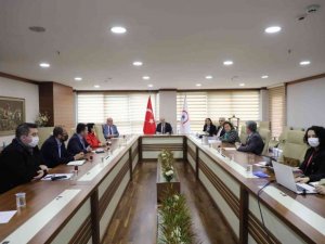 Başkan Özlü, TÜBİTAK heyeti ile buluştu