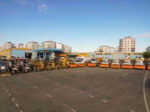 Diyarbakır’da buzlanmalara karşı bin 500 ton soğuk asfalt kullanılacak