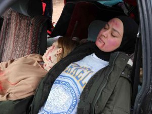 Gümüşhane UMKE’den nefes kesen tatbikat