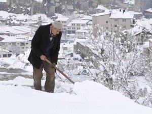 Bitlis’te 195 köy yolu ulaşıma açıldı