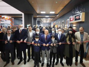 Ağrı’da öğrencilere hizmet verecek sinema salonu faaliyete girdi