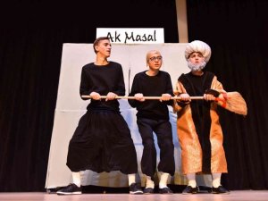 İnegöl Belediye Tiyatrosu Balıkesir’de sahne aldı
