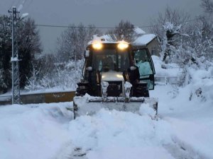 Sinop’ta 23 köy yoluna kar engeli