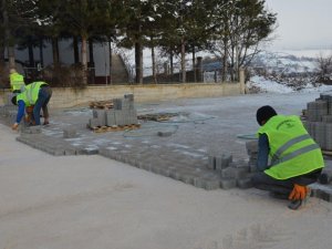 Kahramankazan’da köyler parke taşıyla güzelleşiyor