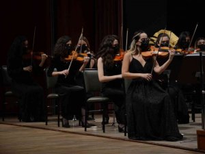 Gençlik Senfoni Orkestrası’ndan ’Yeni Yıl Konseri’