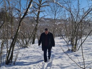 Tüfekle tellere takılan dalları vuran muhtar konuştu