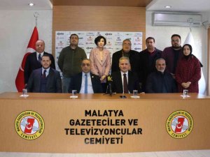 Çakır, “ Faizlerin düşürülmesi Türkiye ekonomisi için çok önemli”