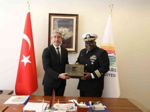 ABD’li komutan Başkan Oktay ile görüştü