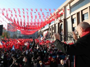 Cumhurbaşkanı Erdoğan: "Kur spekülasyonu denilen bir olayla karşı karşıya kaldık ve bunu bir saatte atıverdik"