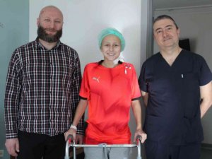 Almanya’da kesilecek denilen bacağı Türk doktoru kurtardı