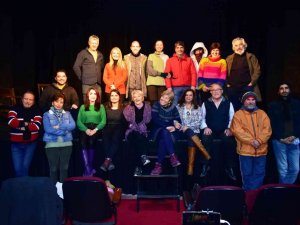 Hisseli Harikalar Kumpanyası Ayvalık’ta “Perde” diyecek