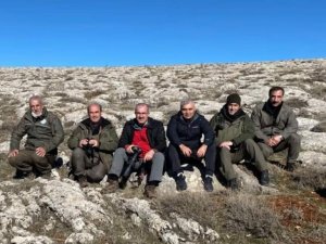 Elazığ Valisi Toraman, dağ keçilerini izleme çalışmasına katıldı
