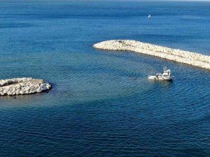 Bursa’da balıkçı barınağının girişi kumla doldu, balıkçılar mağdur oldu