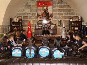 Ülkenin geleceğine yön verecek bireyler Payas Stem Yapay Zeka Merkezinde yetişiyor