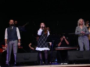 Selami Şahin Şarkıları konseri büyük ilgi gördü