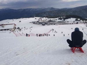 Keltepe Kayak Merkezi hafta sonunda 2 bin kişiyi ağırladı