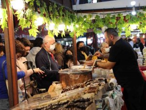 Cam Piramit’te yeni yıl coşkusu