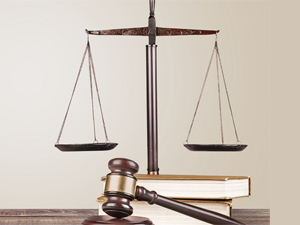 Avukatlar Alanında Başarılı Olmalı