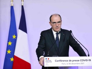 Fransa’da Covid-19 önlemleri sıkılaştırıldı