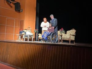 Madde bağımlılığı tiyatro ile anlatıldı