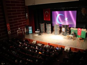 Akşehir’de Milli Şair Mehmet Akif Ersoy tiyatro oyunu