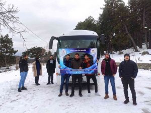 Yüksek öğrenim gençlerinin karma kış etkinliği