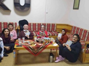Kitap atölyeleri yurtlarda devam ediyor