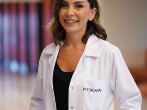 "İki doz Biontech ya da üç doz Sinovac aşısıyla aşılama takviminin bittiğini düşünmek yanlış"