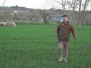 Gündüz işyerlerinin gece sahnenin tozunu attırıyorlar