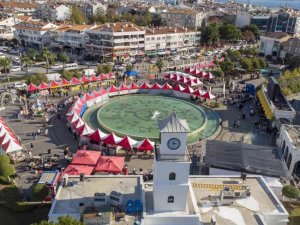 Marmaris’te yeni yıl kutlamaları devam ediyor