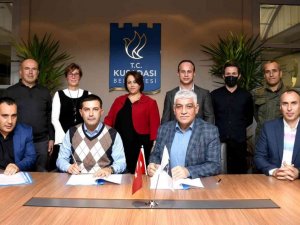 Kuşadası Belediyesi’nde toplu iş sözleşmesi sevinci